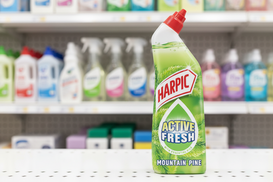 12 x Harpic Mountain Pine - 750ML